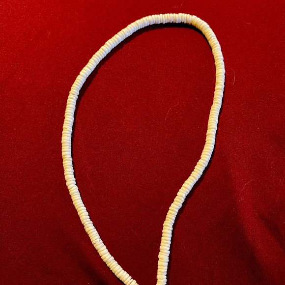 ❤️NWOT❤️unisex smooth puka shell choker necklace❤️ - Picture 2 of 4